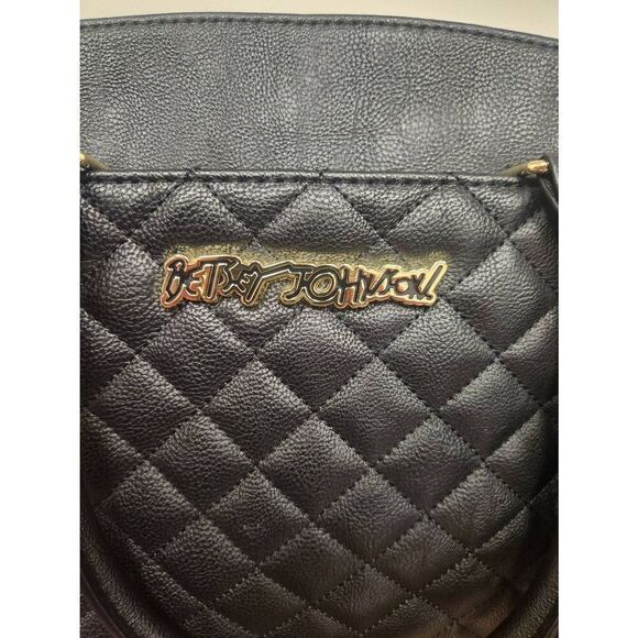 Betsey Johnson 2 way Handbag Pink Black White Floral Liner and crossbody strap p - Picture 3 of 16